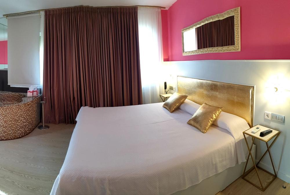 Hotel H Granollers Buitenkant foto
