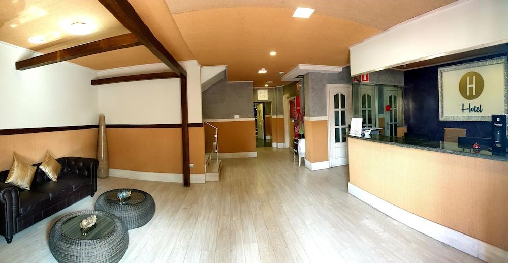 Hotel H Granollers Buitenkant foto